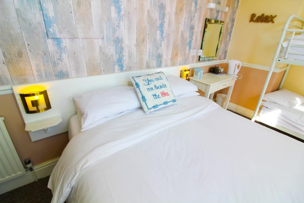 The Scarborough Travel And Holiday Lodge ภายนอก รูปภาพ