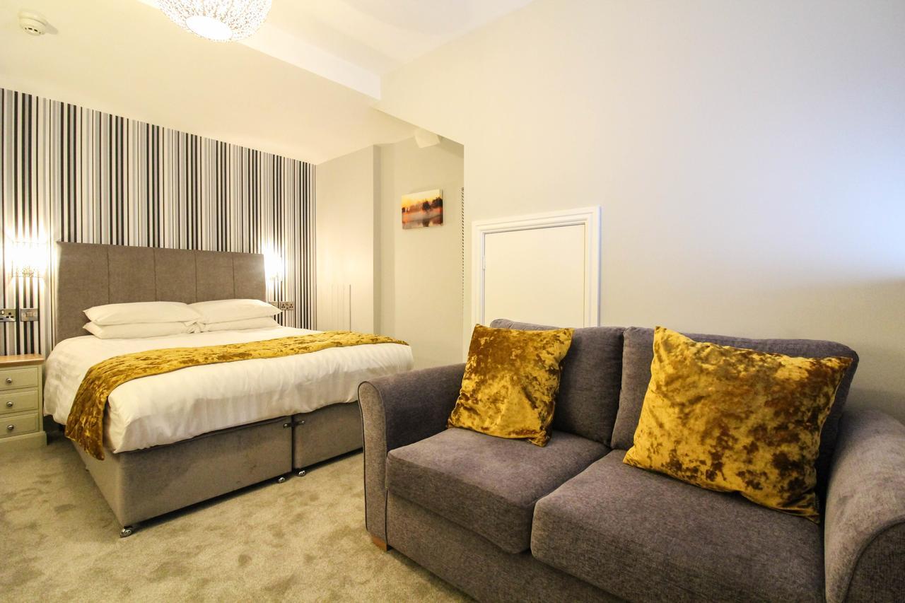 The Scarborough Travel And Holiday Lodge ภายนอก รูปภาพ