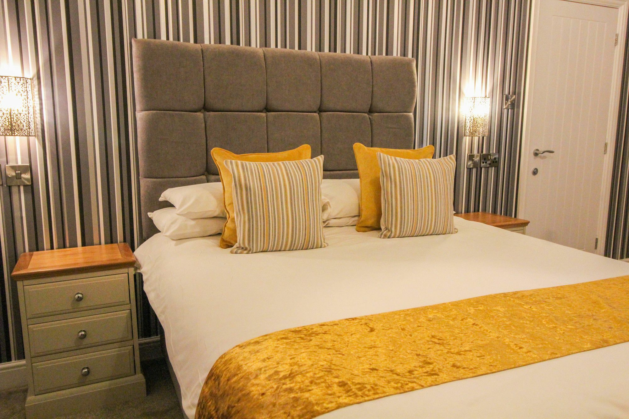 The Scarborough Travel And Holiday Lodge ภายนอก รูปภาพ