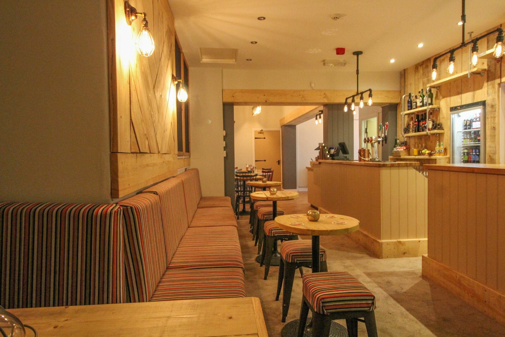 The Scarborough Travel And Holiday Lodge ภายนอก รูปภาพ